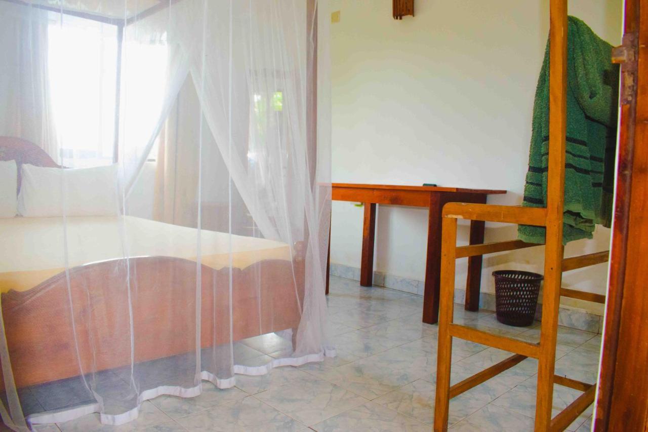 Surfers Paradise Weligama Εξωτερικό φωτογραφία