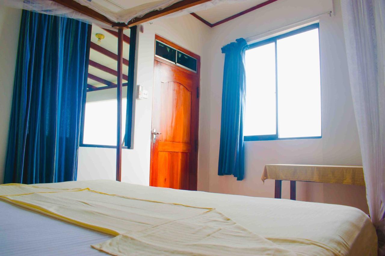 Surfers Paradise Weligama Εξωτερικό φωτογραφία