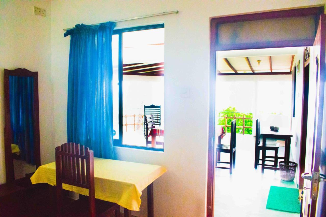 Surfers Paradise Weligama Εξωτερικό φωτογραφία
